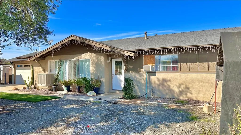 21290 Ellis Avenue, Perris, California 92570, 3 Bedrooms Bedrooms, ,2 BathroomsBathrooms,Residential,For Sale,Ellis,IV25035655