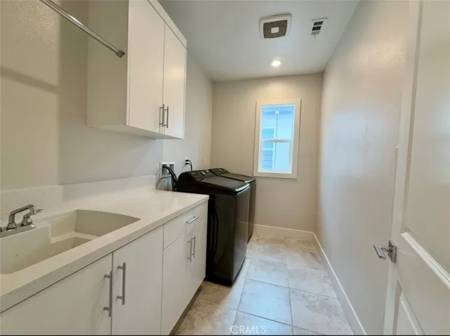 110 Sierra Madre, Lake Forest, California 92630
