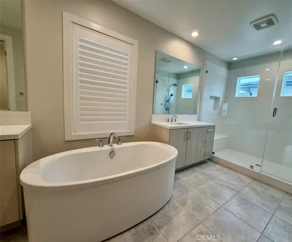 110 Sierra Madre, Lake Forest, California 92630