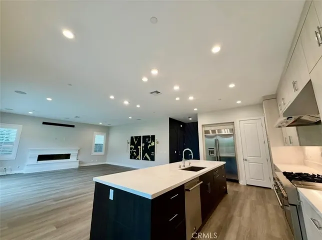 110 Sierra Madre, Lake Forest, California 92630