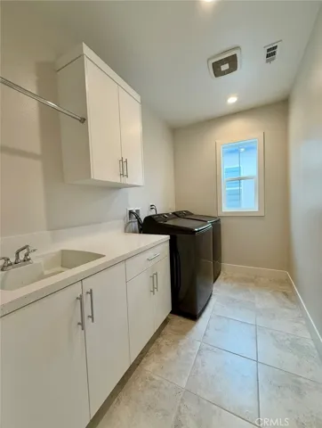 110 Sierra Madre, Lake Forest, California 92630