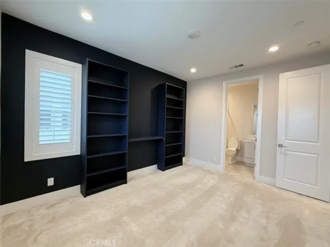 110 Sierra Madre, Lake Forest, California 92630