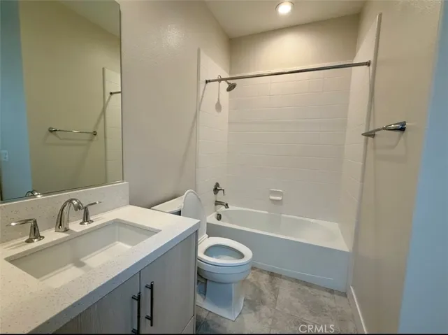 110 Sierra Madre, Lake Forest, California 92630