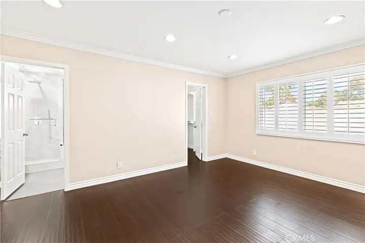 Primary Suite with walkin closet