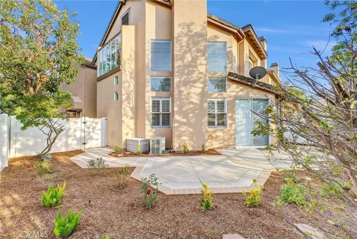 924 S Country Glen Way, Anaheim Hills, California 92808