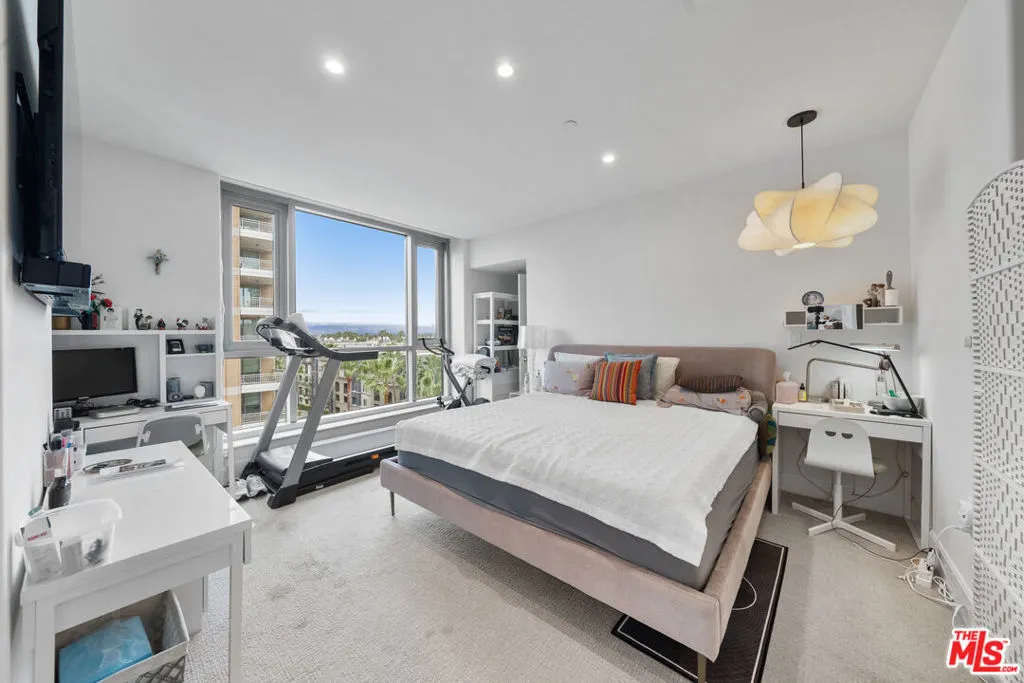 5072 Scholarship 505d, Irvine, California 92612 home-pic-21