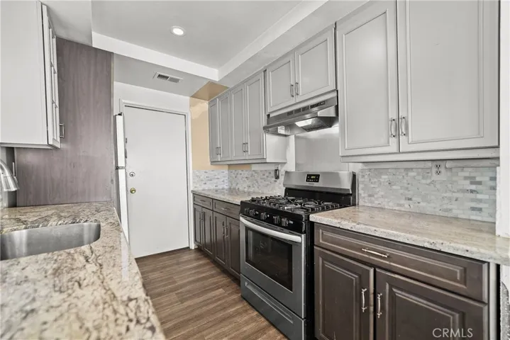 2441 Chandler Avenue 4, Simi Valley, California 93065