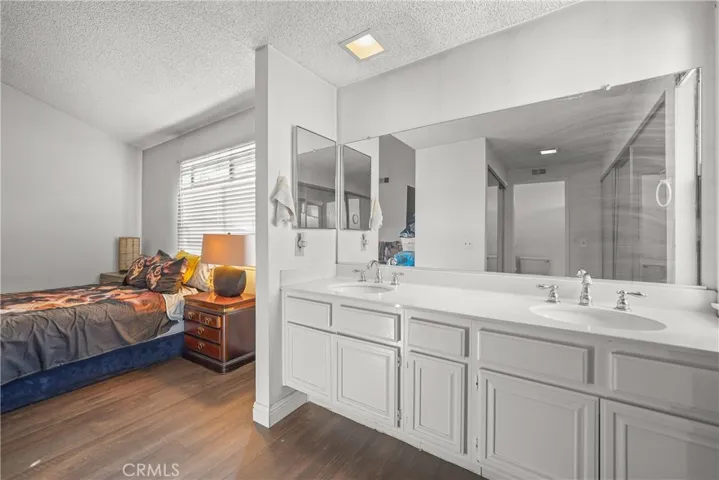 2441 Chandler Avenue 4, Simi Valley, California 93065