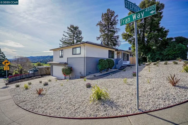 3090 Stephen Dr, Richmond, California 94803