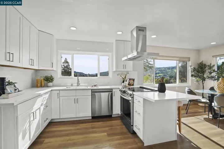3090 Stephen Dr, Richmond, California 94803
