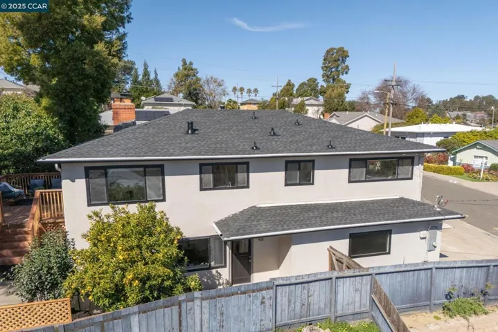 3090 Stephen Dr, Richmond, California 94803