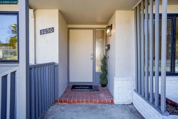 3090 Stephen Dr, Richmond, California 94803