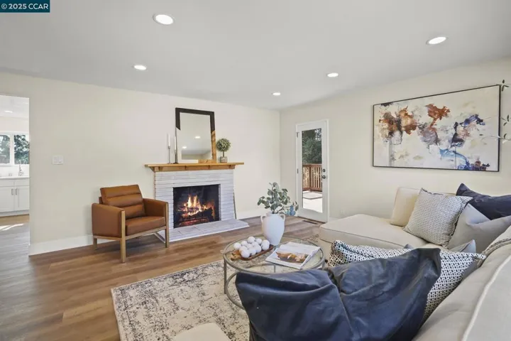 3090 Stephen Dr, Richmond, California 94803