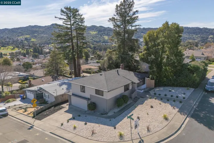3090 Stephen Dr, Richmond, California 94803