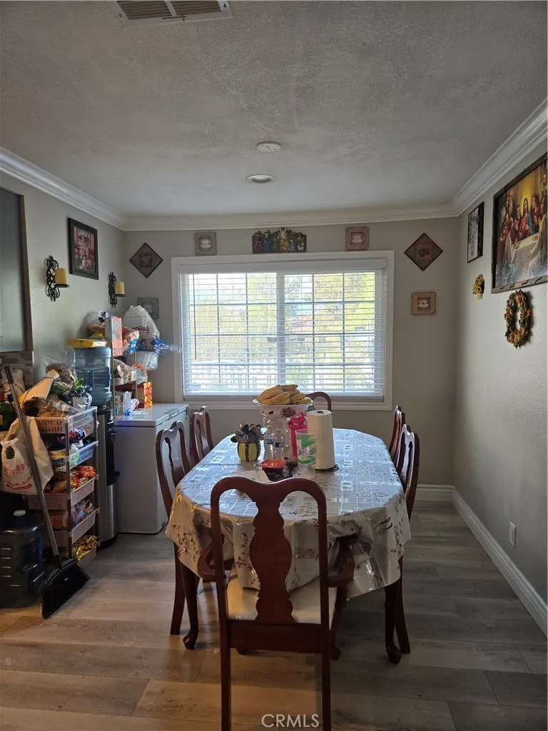 9632 54th Street, Jurupa Valley, California 92509 home-pic-5