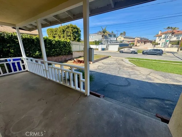 2008 Ripley Avenue, Redondo Beach, California 90278