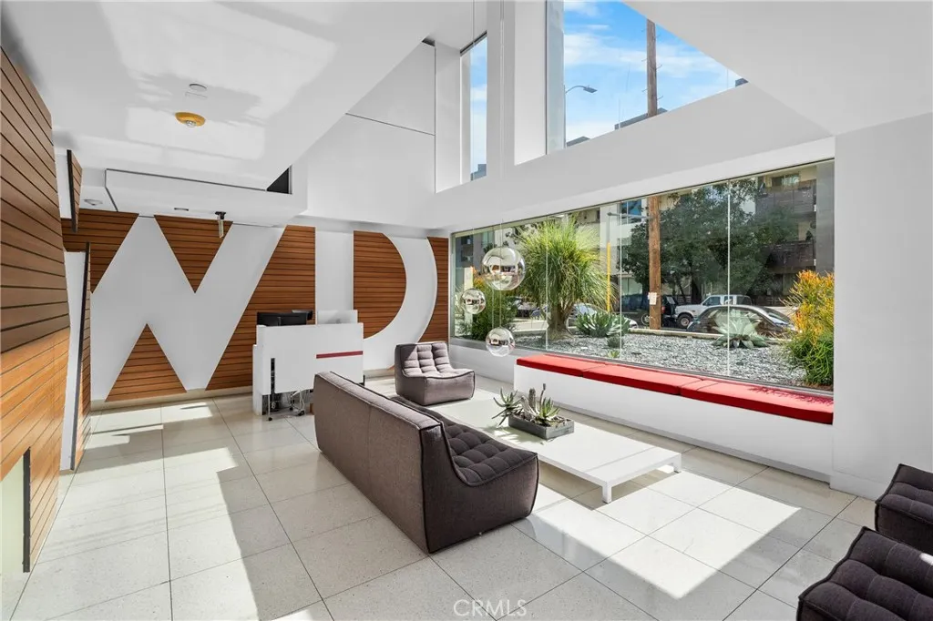 6735 Yucca Street 203, Los Angeles, California 90028 home-pic-0