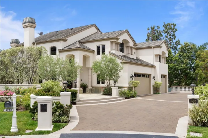 6752 Derby Circle, Huntington Beach, California 92648