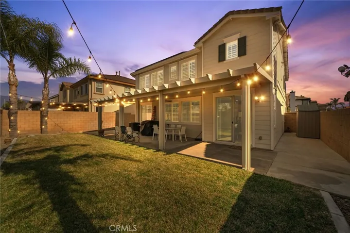 7532 Foxtail Lane, Fontana, California 92336