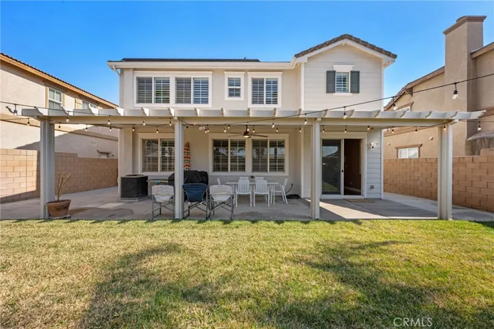 7532 Foxtail Lane, Fontana, California 92336