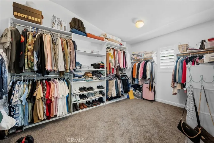 7532 Foxtail Lane, Fontana, California 92336