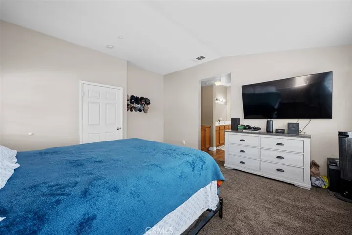 7532 Foxtail Lane, Fontana, California 92336