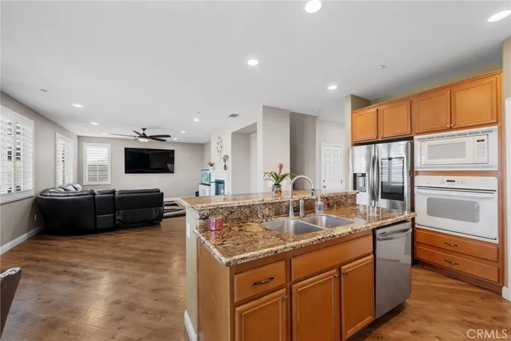 7532 Foxtail Lane, Fontana, California 92336