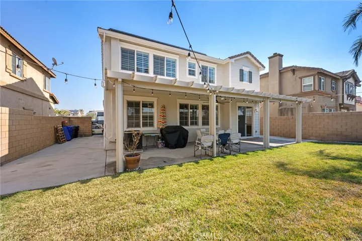 7532 Foxtail Lane, Fontana, California 92336