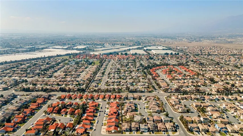 7532 Foxtail Lane, Fontana, California 92336