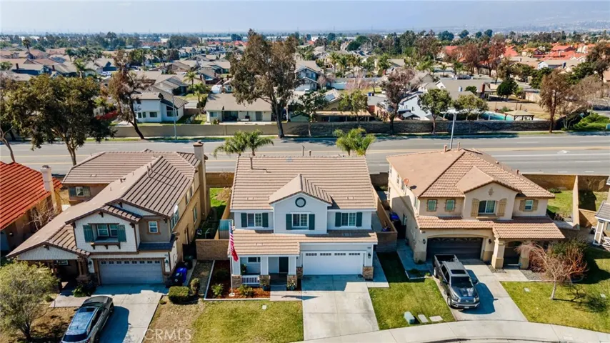 7532 Foxtail Lane, Fontana, California 92336