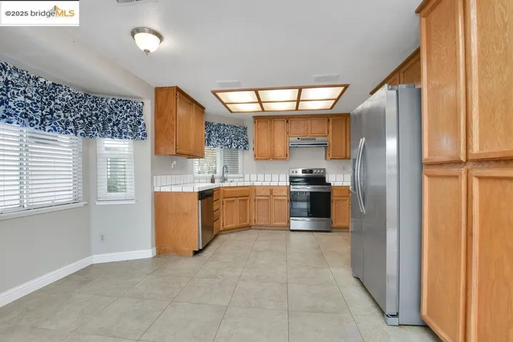 252 Heron Dr, Pittsburg, California 94565