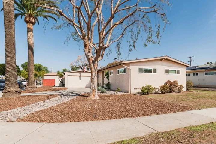 602 Valley Village Dr, El Cajon, California 92021