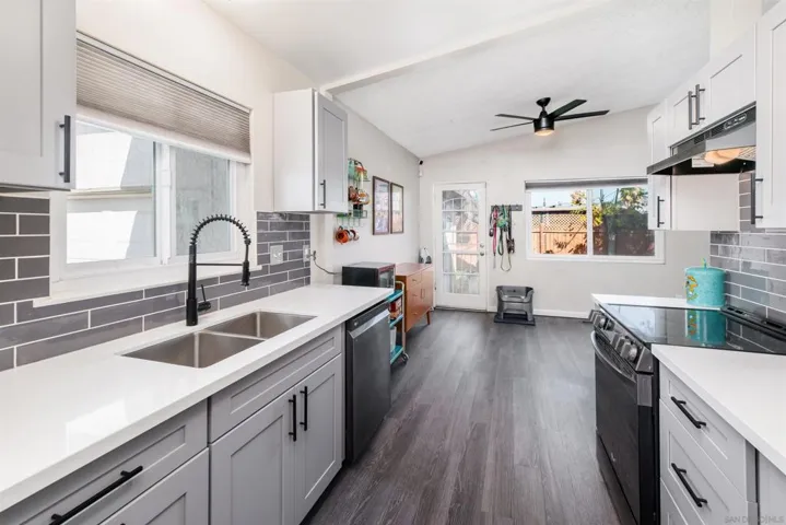 602 Valley Village Dr, El Cajon, California 92021