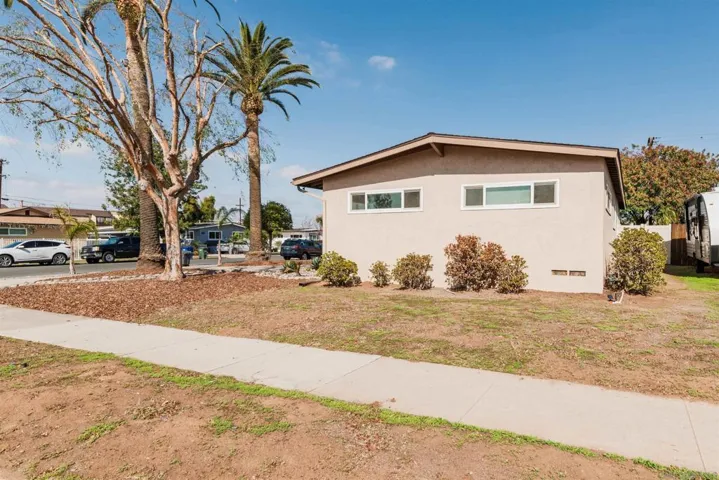 602 Valley Village Dr, El Cajon, California 92021