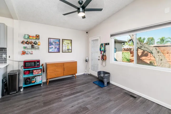 602 Valley Village Dr, El Cajon, California 92021