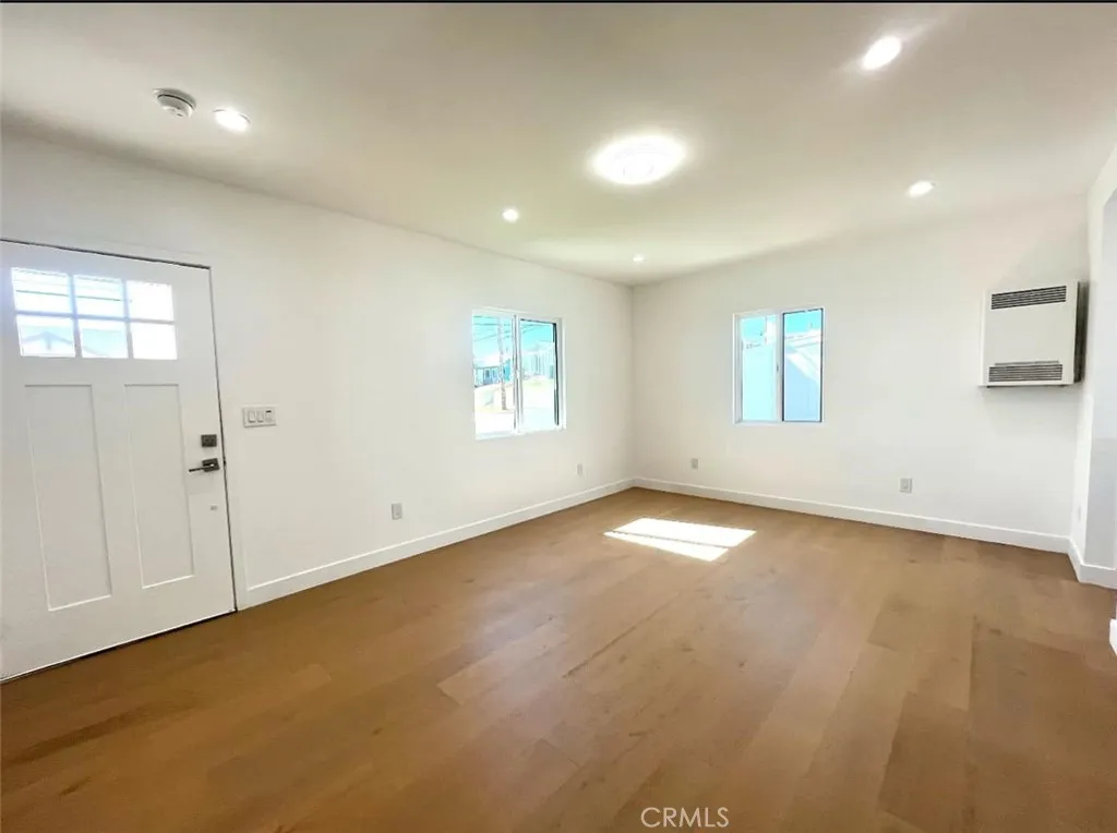 624 W 38th Street, San Pedro, California 90731 home-pic-8