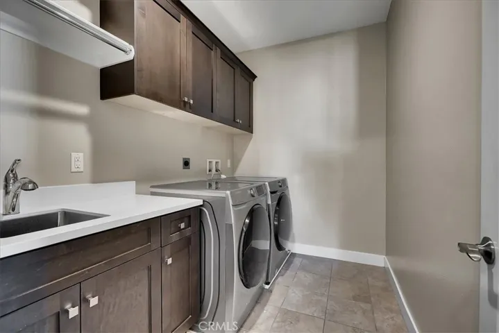 168 Crossover, Irvine, California 92618