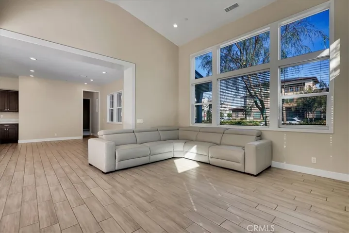 168 Crossover, Irvine, California 92618