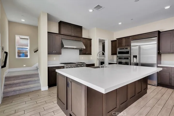 168 Crossover, Irvine, California 92618