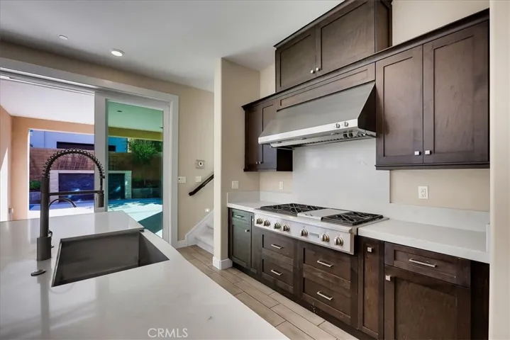 168 Crossover, Irvine, California 92618