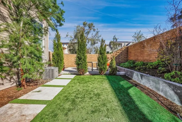 168 Crossover, Irvine, California 92618