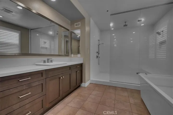 168 Crossover, Irvine, California 92618