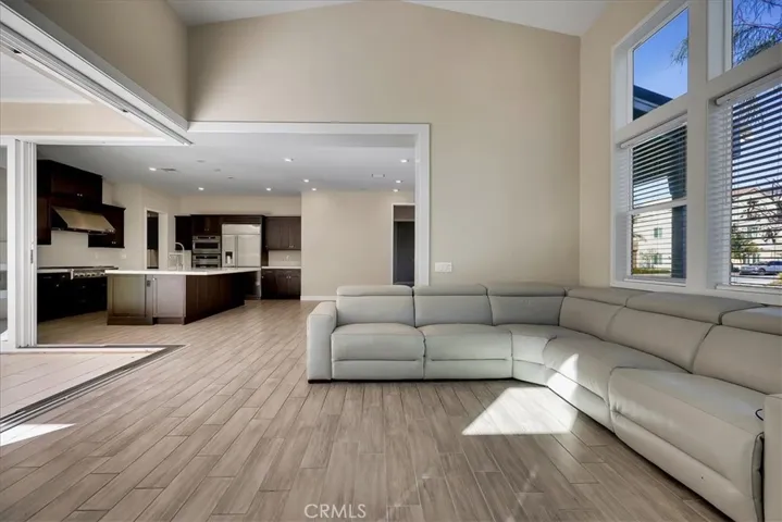 168 Crossover, Irvine, California 92618