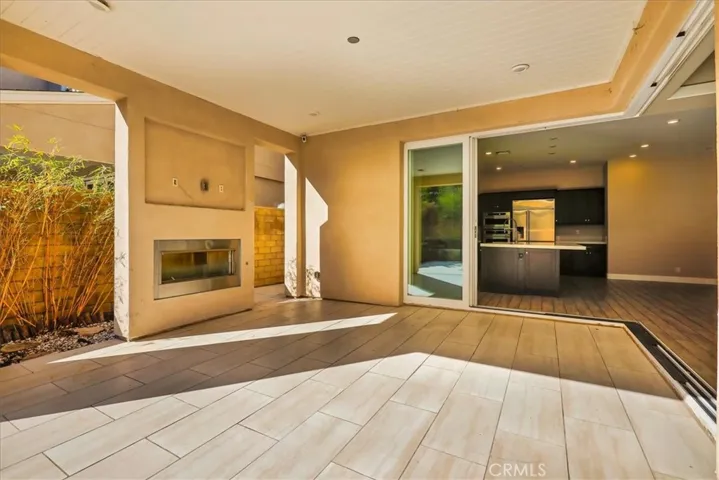 168 Crossover, Irvine, California 92618