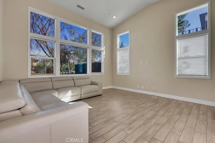 168 Crossover, Irvine, California 92618