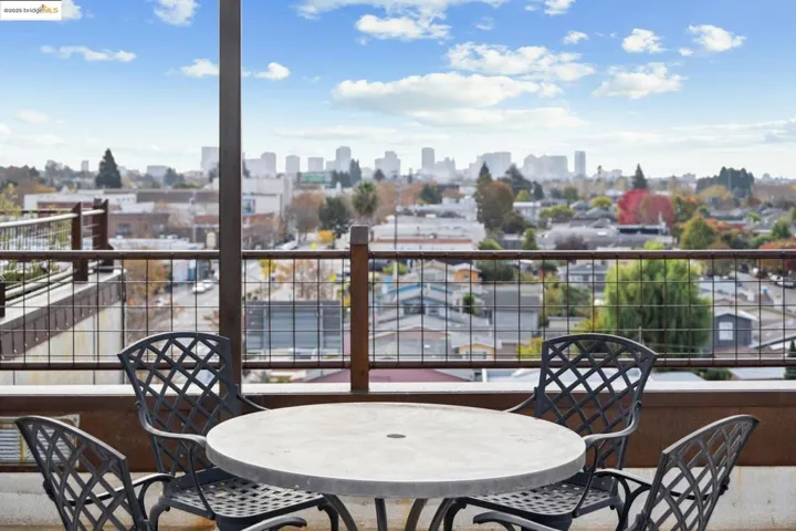 6105 San Pablo Ave 102, Oakland, California 94608