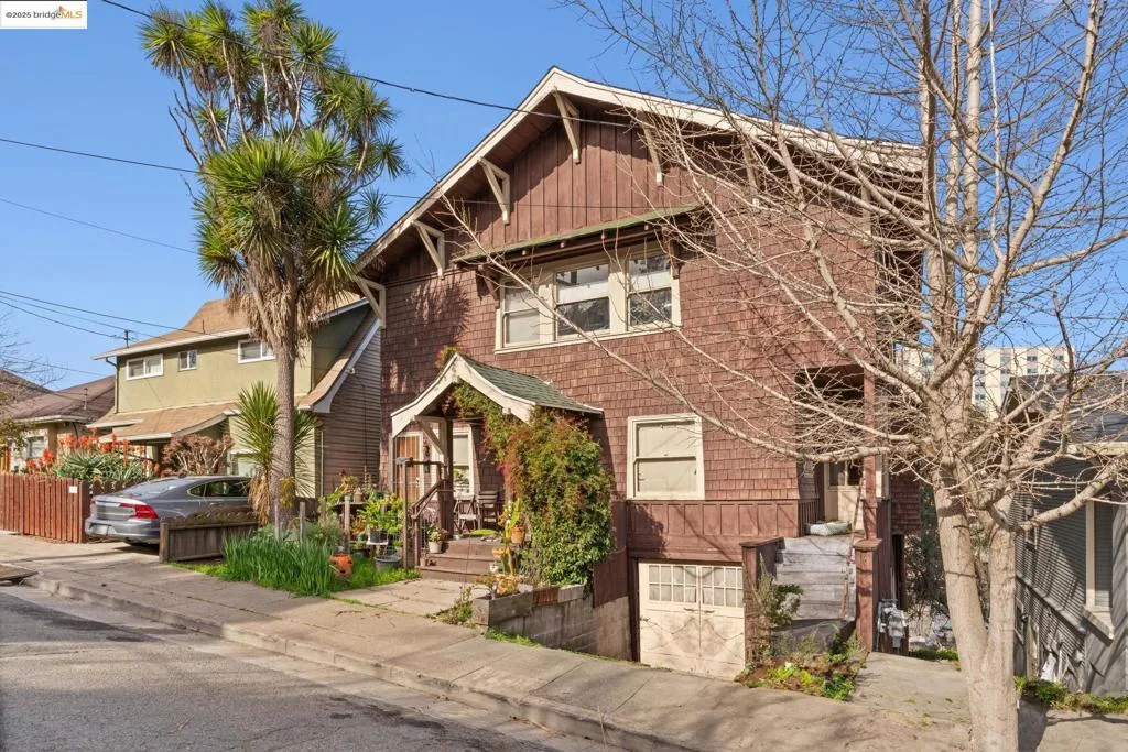 3537 Kempton, Oakland, California 94611 home-pic-2