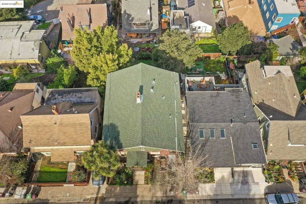 3537 Kempton, Oakland, California 94611 home-pic-9