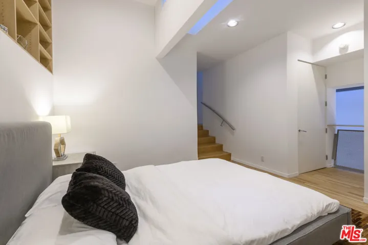 12236 Laurel Terrace Drive, Studio City, California 91604