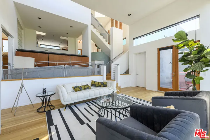 12236 Laurel Terrace Drive, Studio City, California 91604